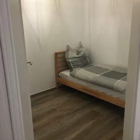 Weiherhausstrasse 6 *