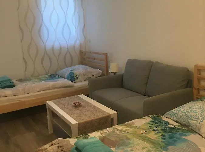 公寓 Weiherhausstrasse 6 *