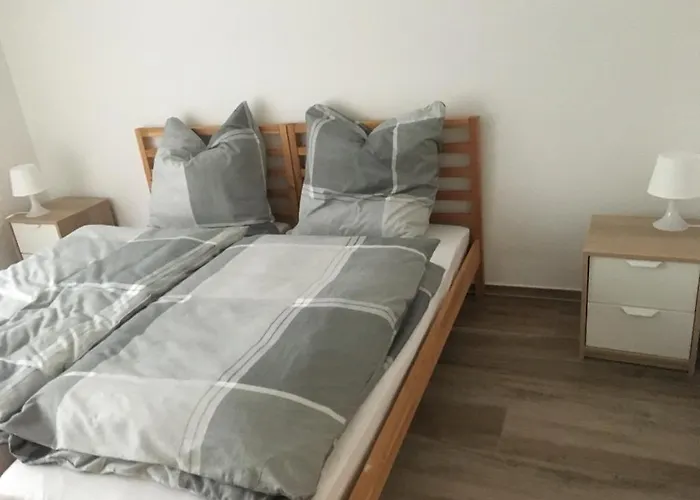 Weiherhausstrasse 6 公寓 *