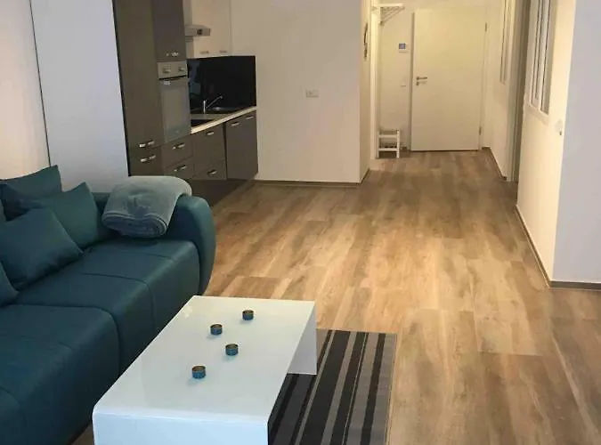 Weiherhausstrasse 6 公寓